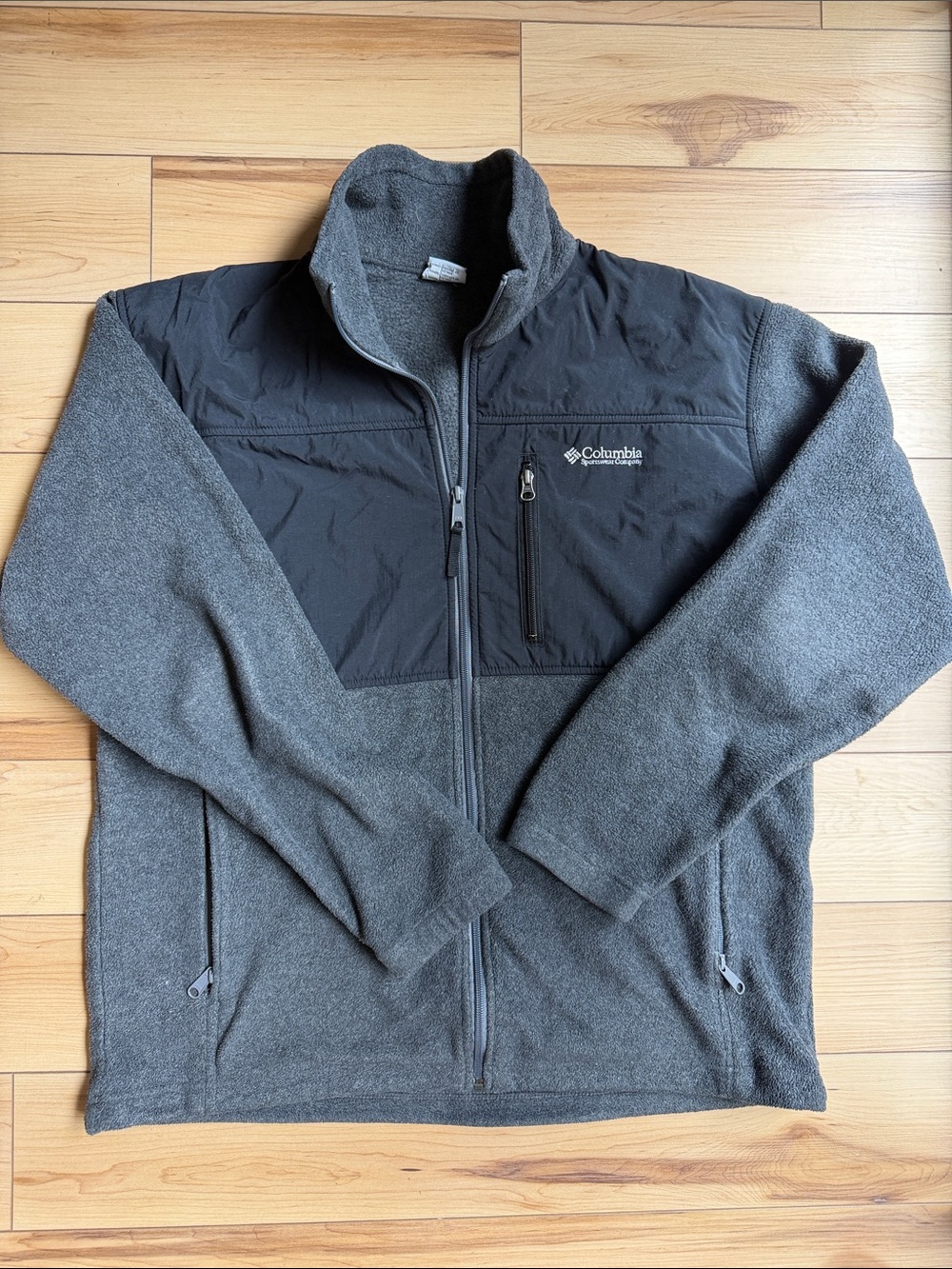 Columbia Grey and Black Fleece Zip Up Size Large